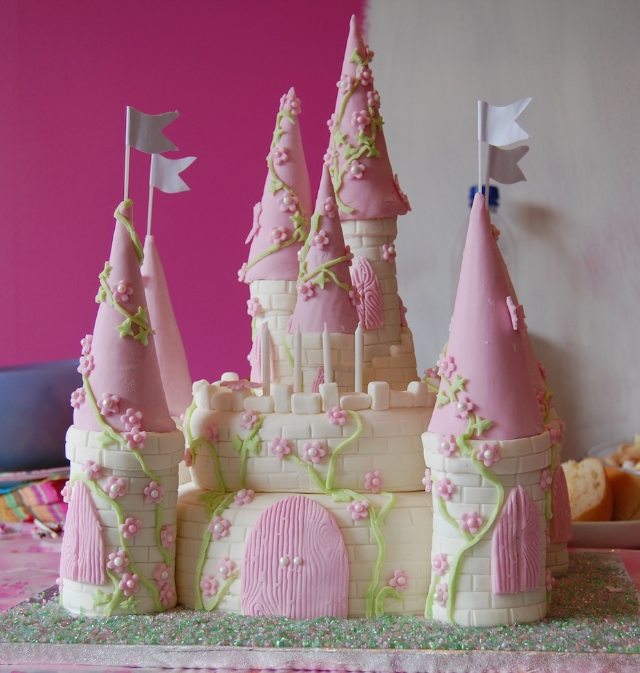 Castle-Cakes.jpg