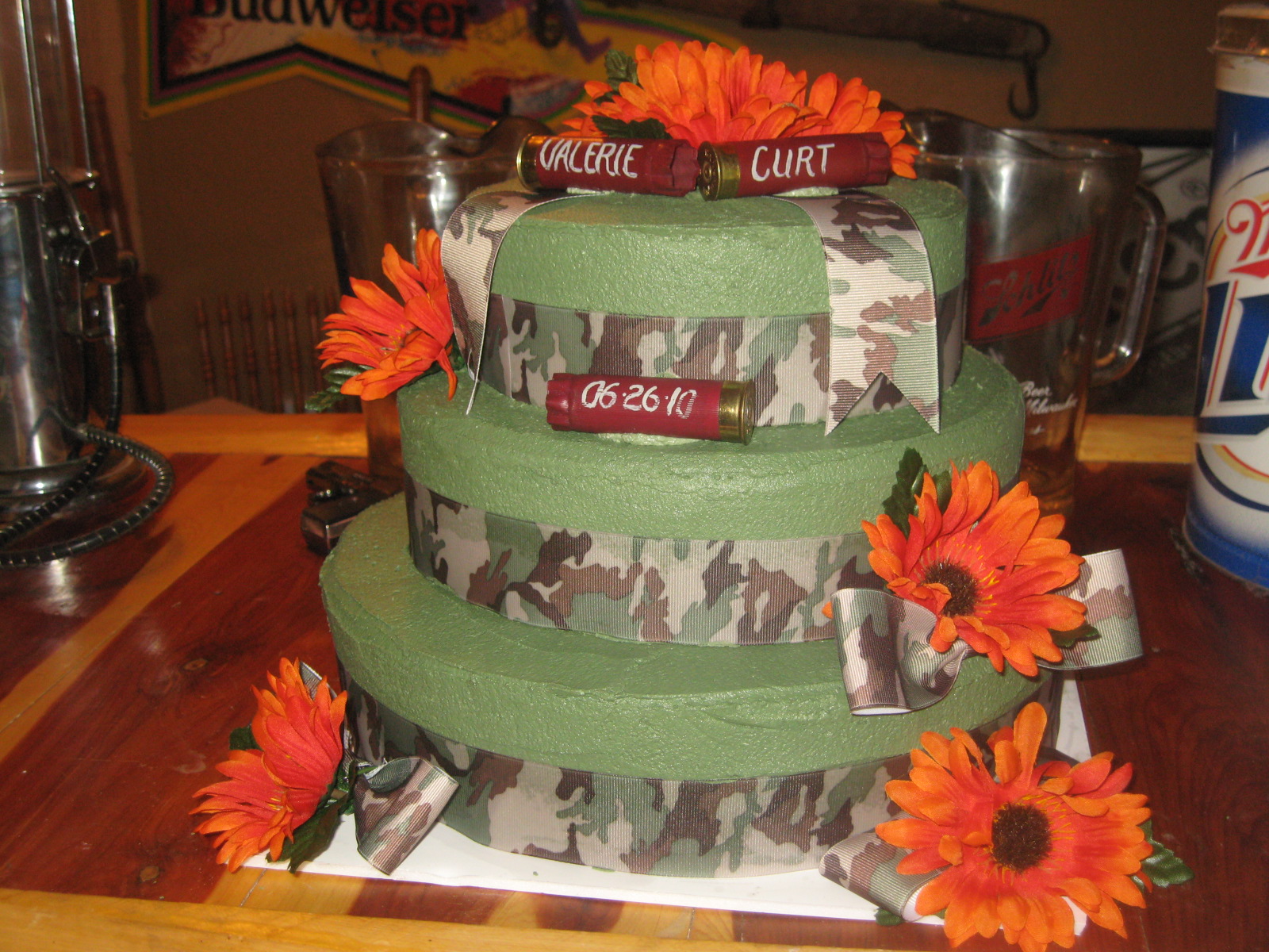 Camouflage camo wedding cakes