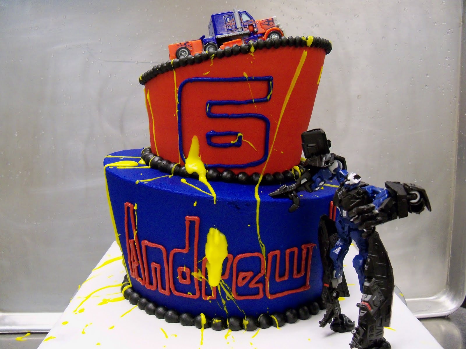 Transformer Cakes - Decoration Ideas | Little Birthday Cakes