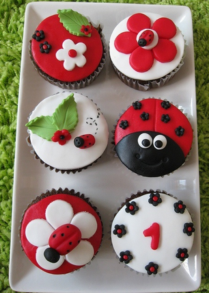[http://www.littlebcakes.com/wp-content/uploads/2015/04/cupcakes-ladybug.png]