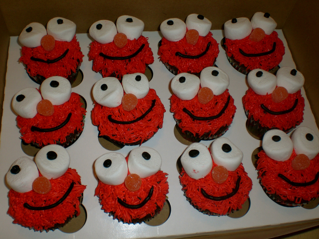 Elmo Cup Cakes