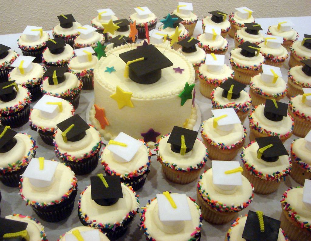 Graduation Cup Cakes