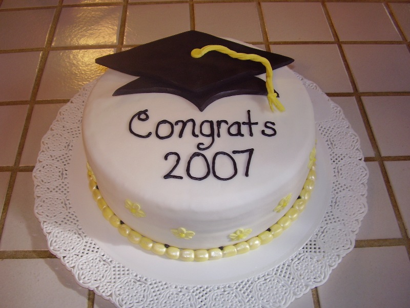 Graduations Cakes Images