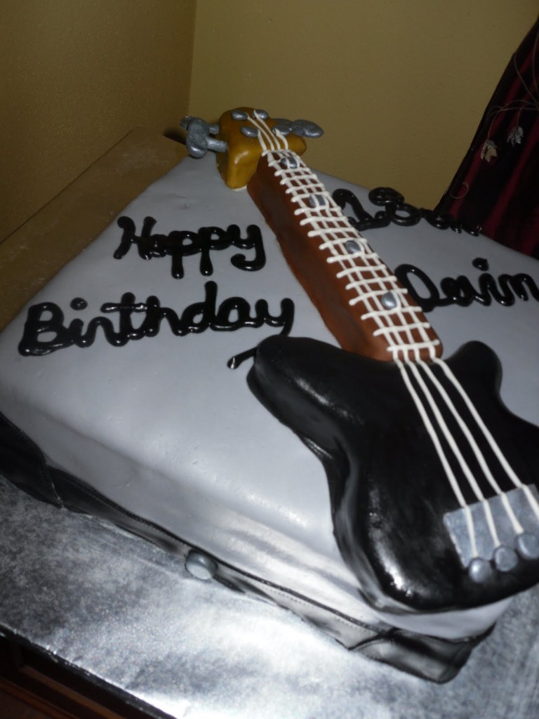 Guitar Cakes Picture