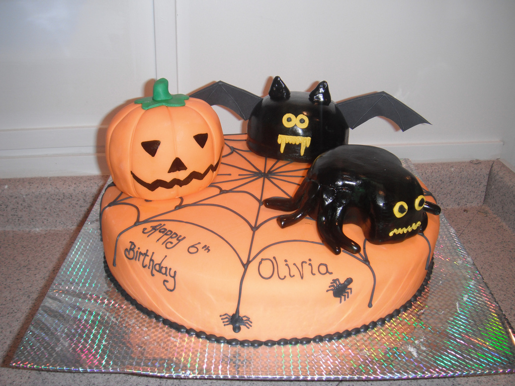 Halloween Themed Cakes