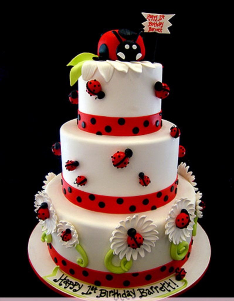 Ladybugs Cakes