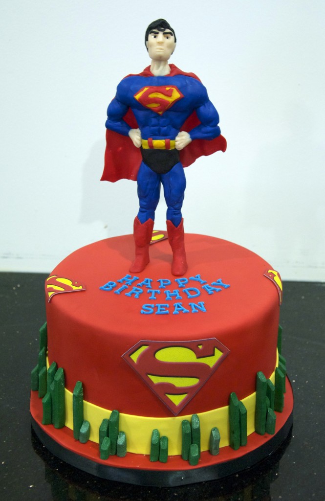 Superman Cakes