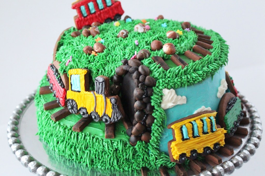 Train Birthday Cake Pictures