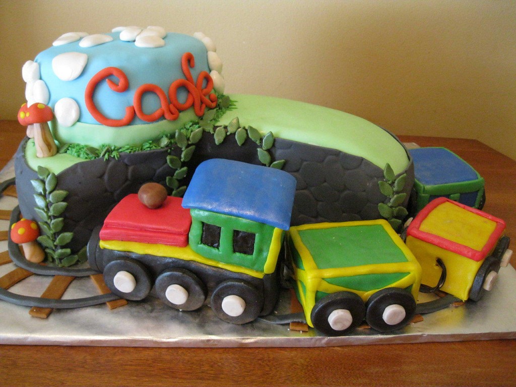 Train Cake Images