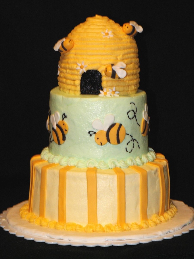 Bumble Bee Baby Shower Cake