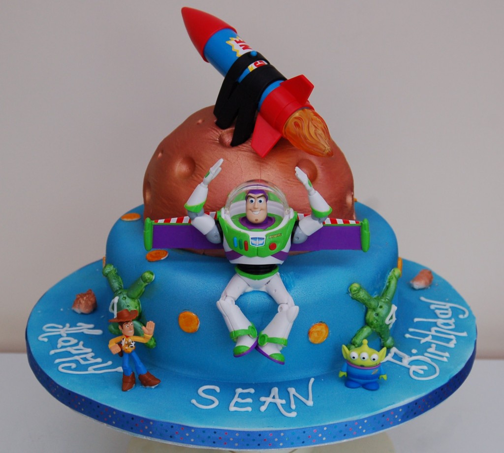 Buzz Lightyear Cakes Pictures