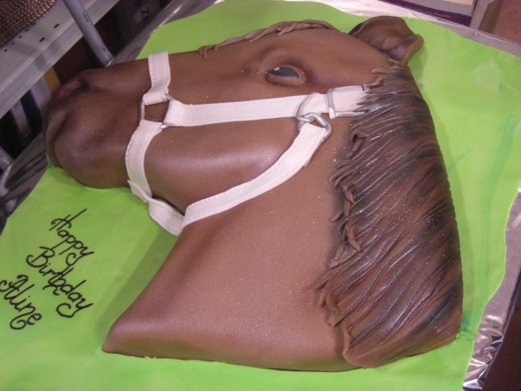 Horse Head Cake Photos
