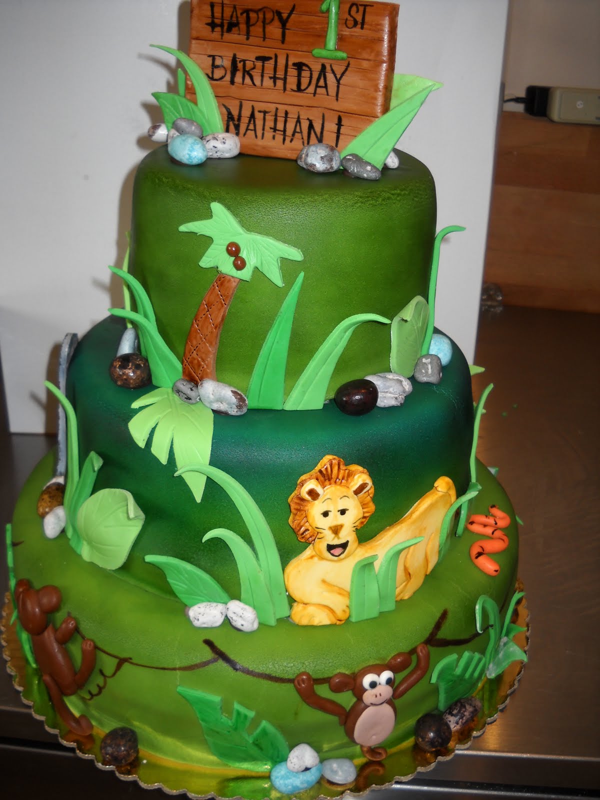 safari cake decorating ideas