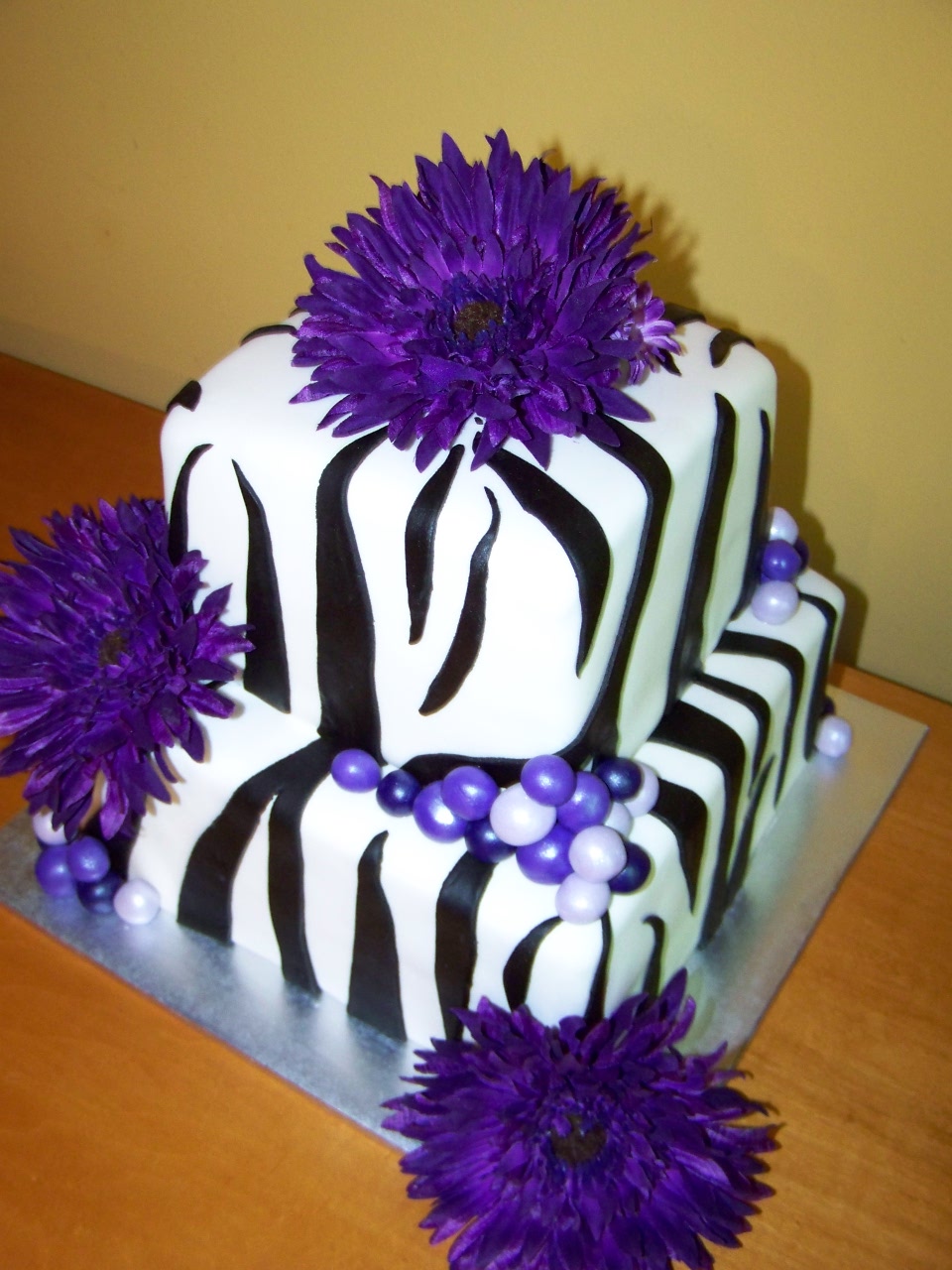 Zebra Cakes - Decoration Ideas | Little Birthday Cakes