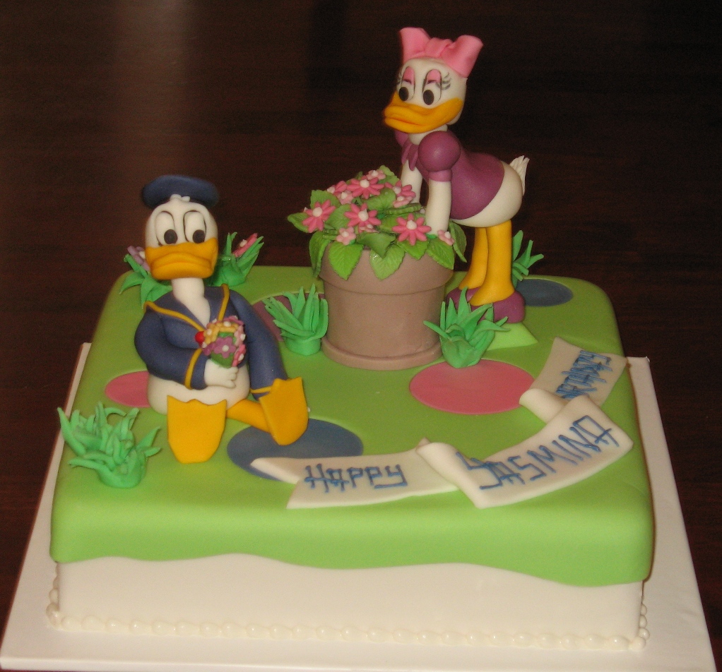 Donald Duck Cakes Pictures