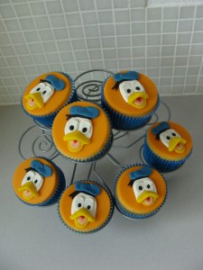 Donald Duck Cupcakes Cakes