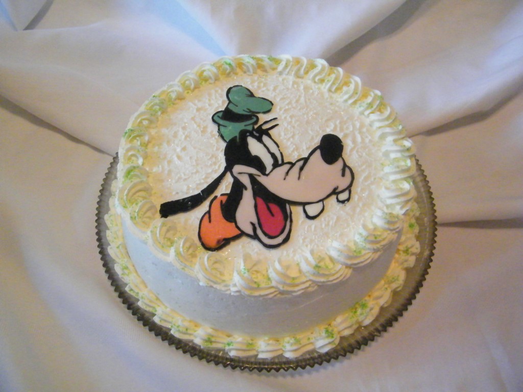 Goofy Cake Decoration