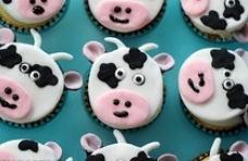 cow cupcakes